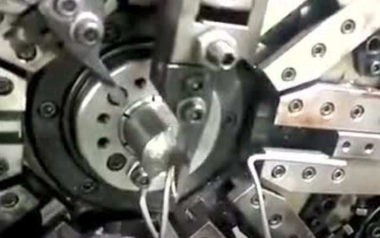 三和(hé)彈簧--不鏽(xiù)鋼異徑彈(dan)簧 三(san)和彈簧--不(bú)鏽鋼異徑(jìng)彈簧